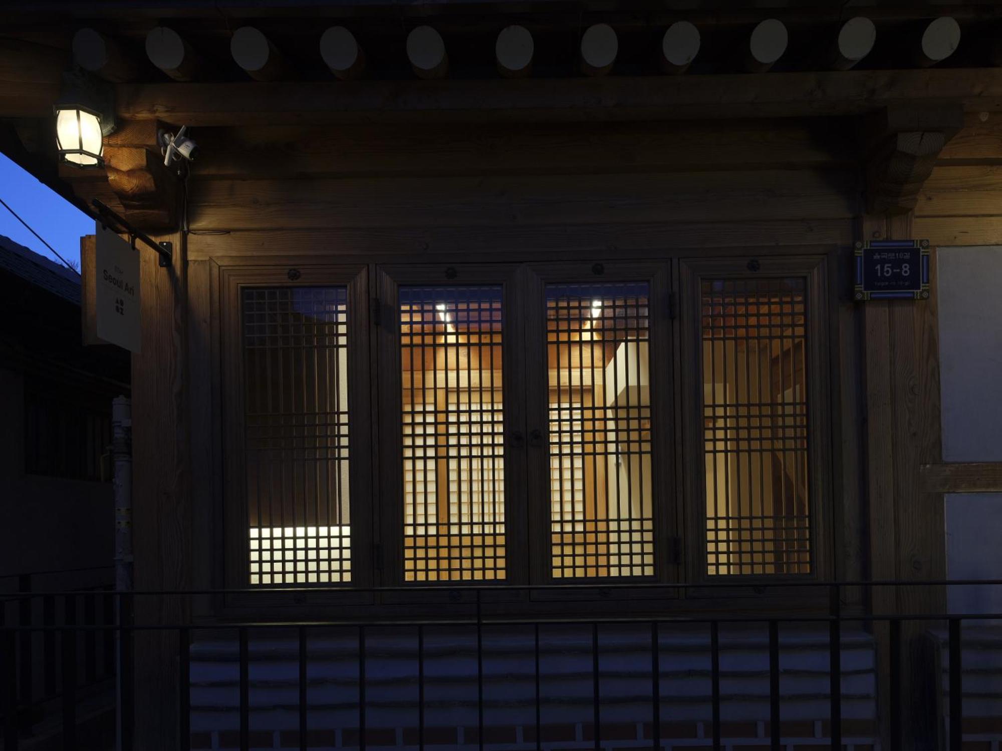 The Korean Traditional Hanok In Downtown Seoul For Convenient Public Transportation - Seoul Ari المظهر الخارجي الصورة