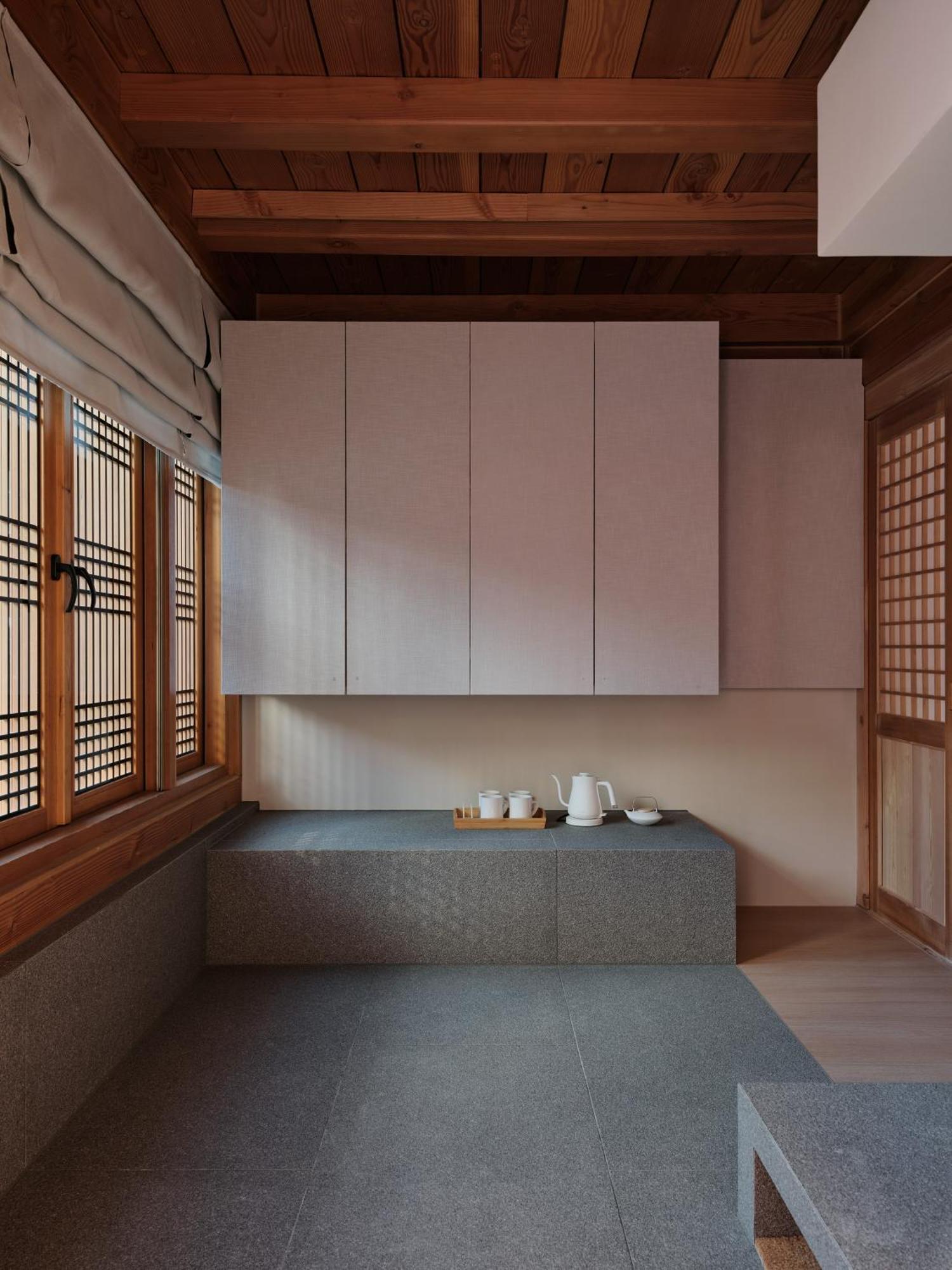 The Korean Traditional Hanok In Downtown Seoul For Convenient Public Transportation - Seoul Ari المظهر الخارجي الصورة